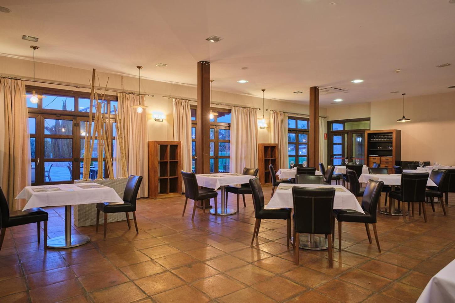 Hotel Spa Villa Nazules Chueca Zewnętrze zdjęcie