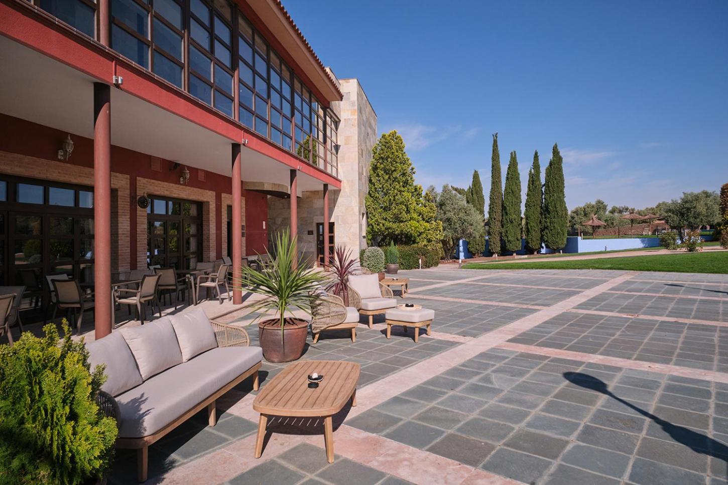 Hotel Spa Villa Nazules Chueca Zewnętrze zdjęcie
